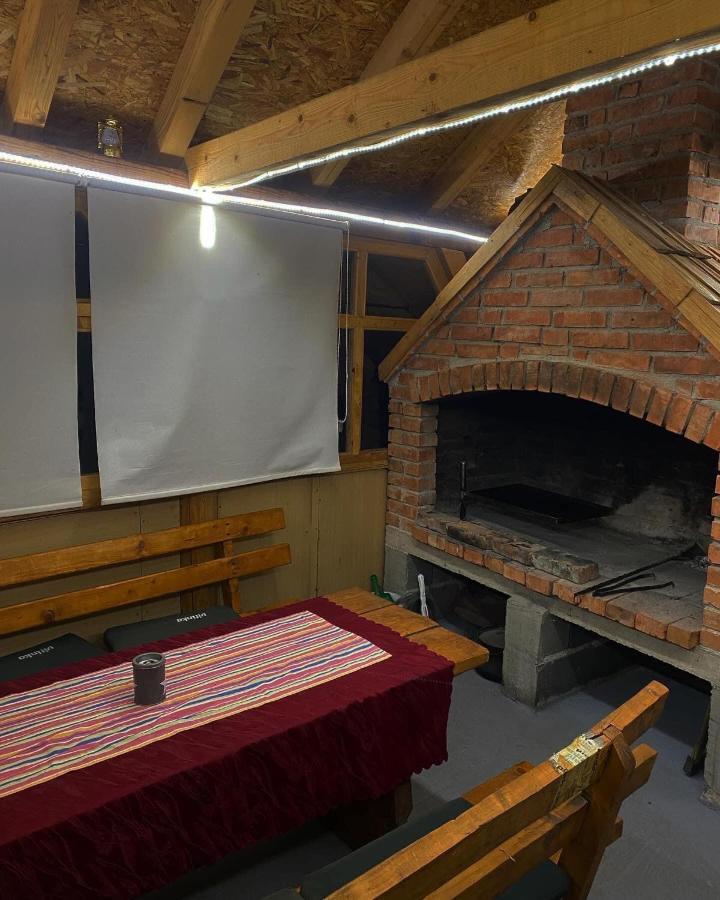 トラヴニク Vikendica Amra I Indirヴィラ エクステリア 写真